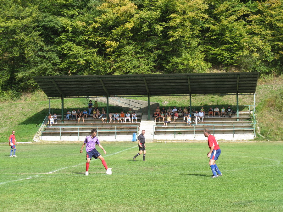 Fotogaléria Futbal 2008/2009 Trnavá Hora - Kremnické Bane (10) Futbal 2008/2009 Trnavá Hora - Kremnické Bane