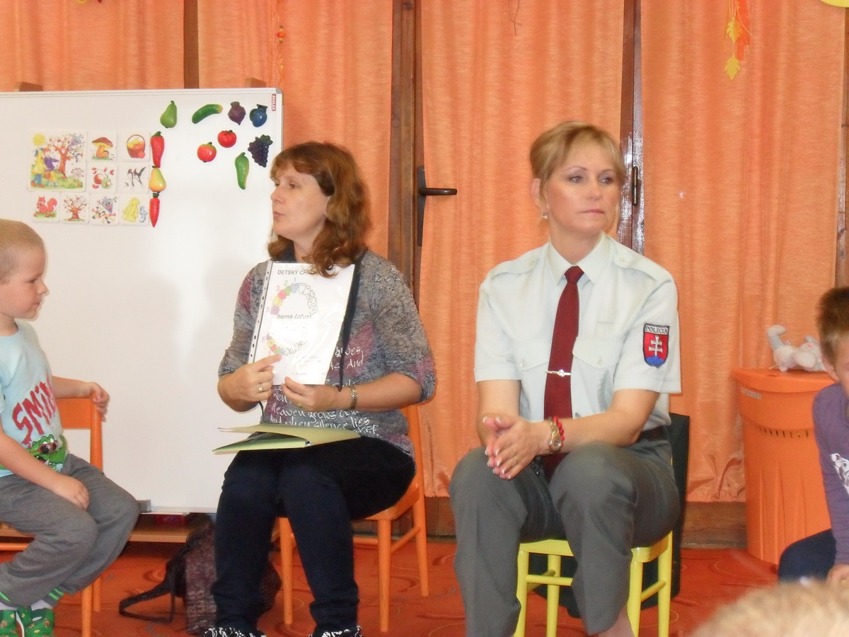 Fotogaléria Zo ivota v Materskej kole kolský rok 2014/2015 - jeseň (54) Zo ivota v Materskej kole kolský rok 2014/2015 - jeseň