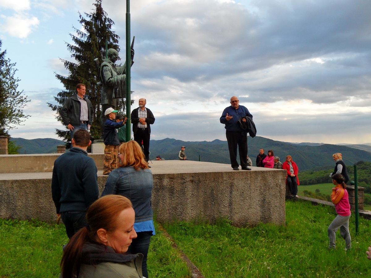 Fotogaléria Vatra ku Dňu víťazstva 2016 (18) Vatra ku Dňu víťazstva 2016